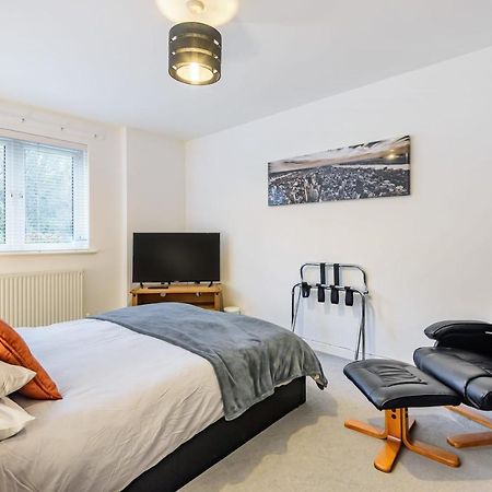 Stylish 2 Bedroom Apartment, Central Exeter, Parking On Site Exterior photo