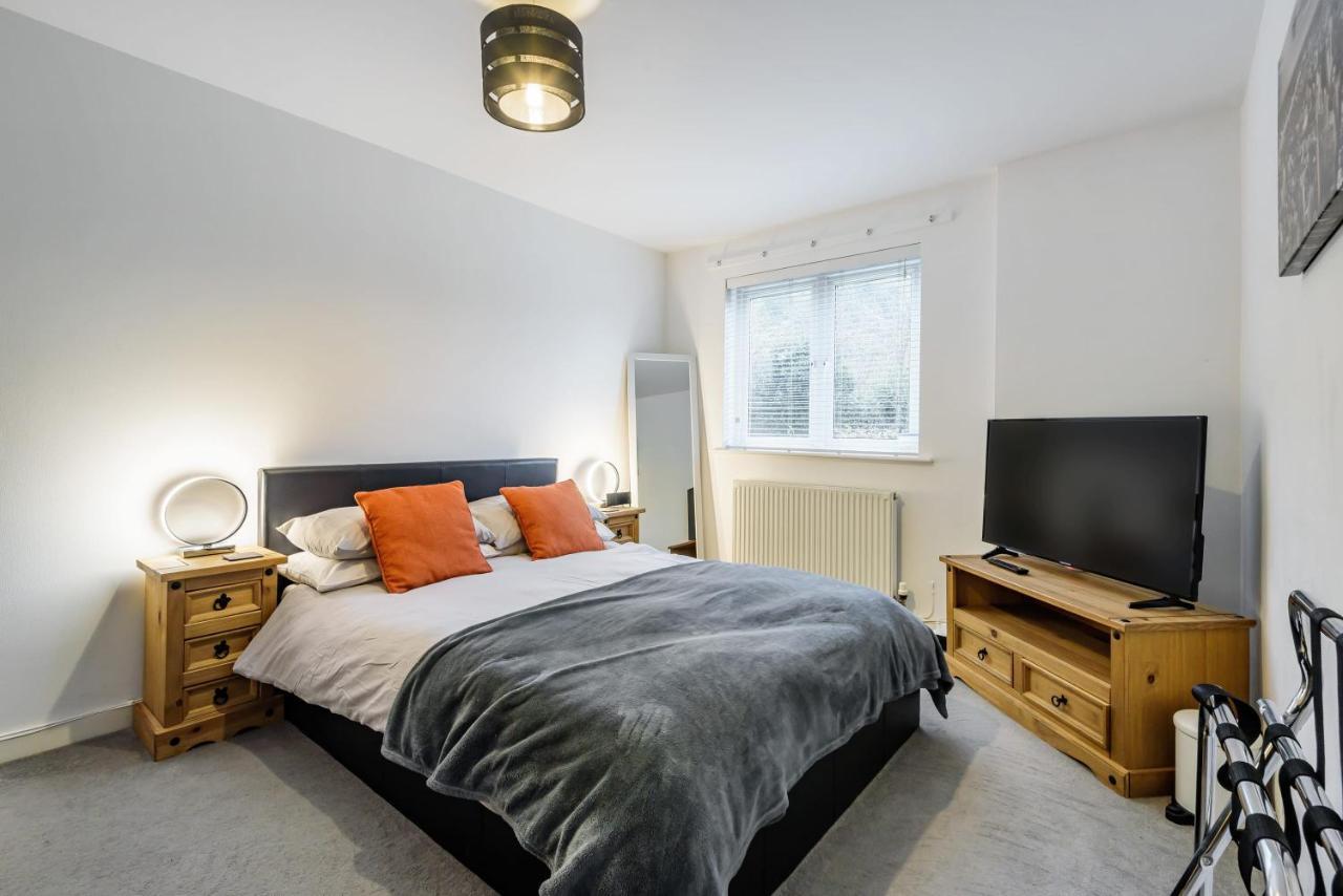 Stylish 2 Bedroom Apartment, Central Exeter, Parking On Site Exterior photo