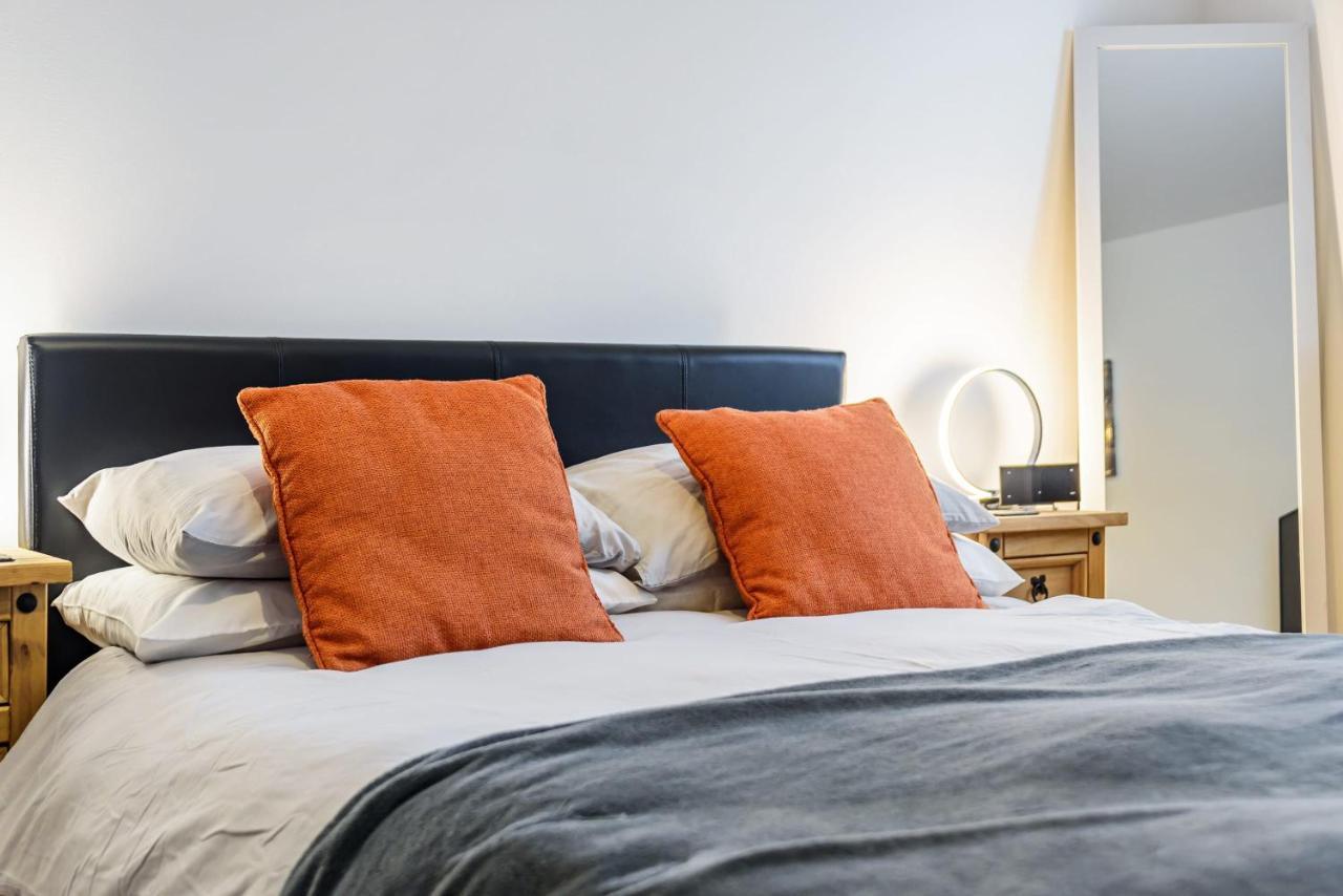 Stylish 2 Bedroom Apartment, Central Exeter, Parking On Site Exterior photo